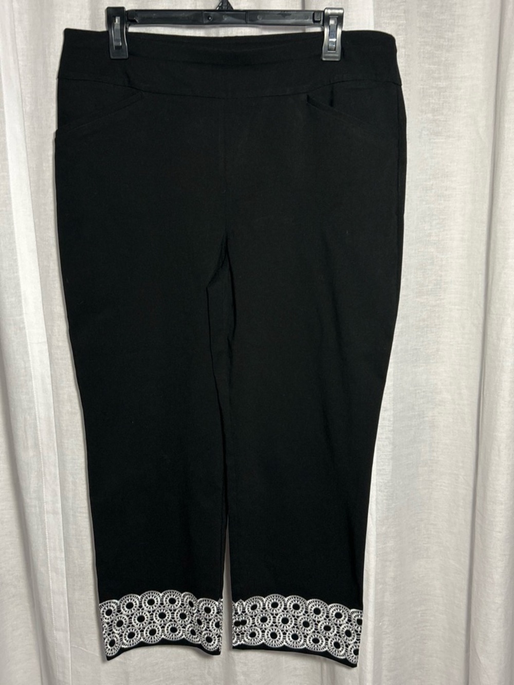 Chico's Black Cropped Pants with White Eyelet Hem